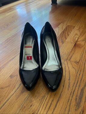 Tahari Black Patent Pointed Toe Pumps